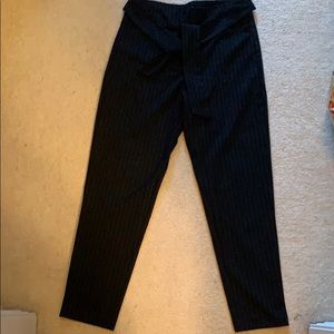 Size 6, cropped dress pants